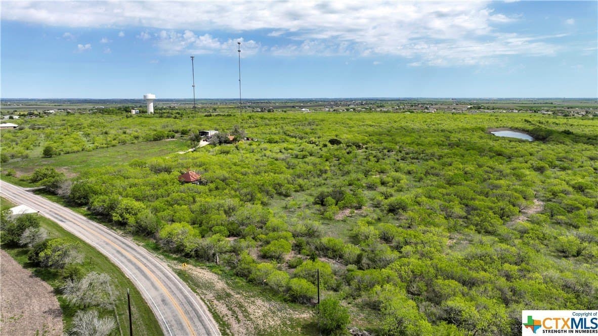 183.18 acres in Guadalupe County - photo 9