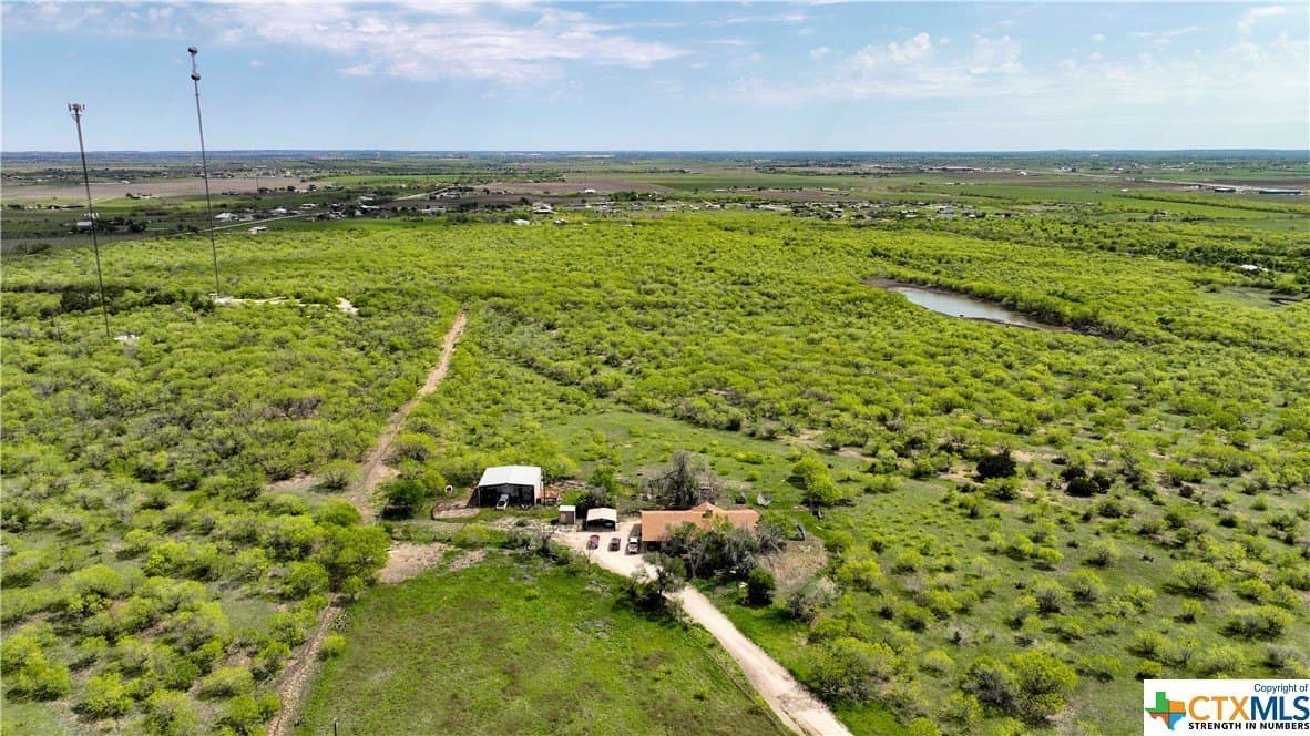183.18 acres in Guadalupe County - photo 3