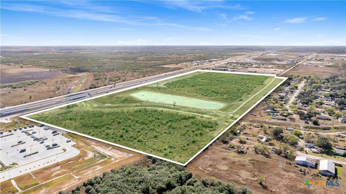 75.24 acres in Victoria County - photo 3