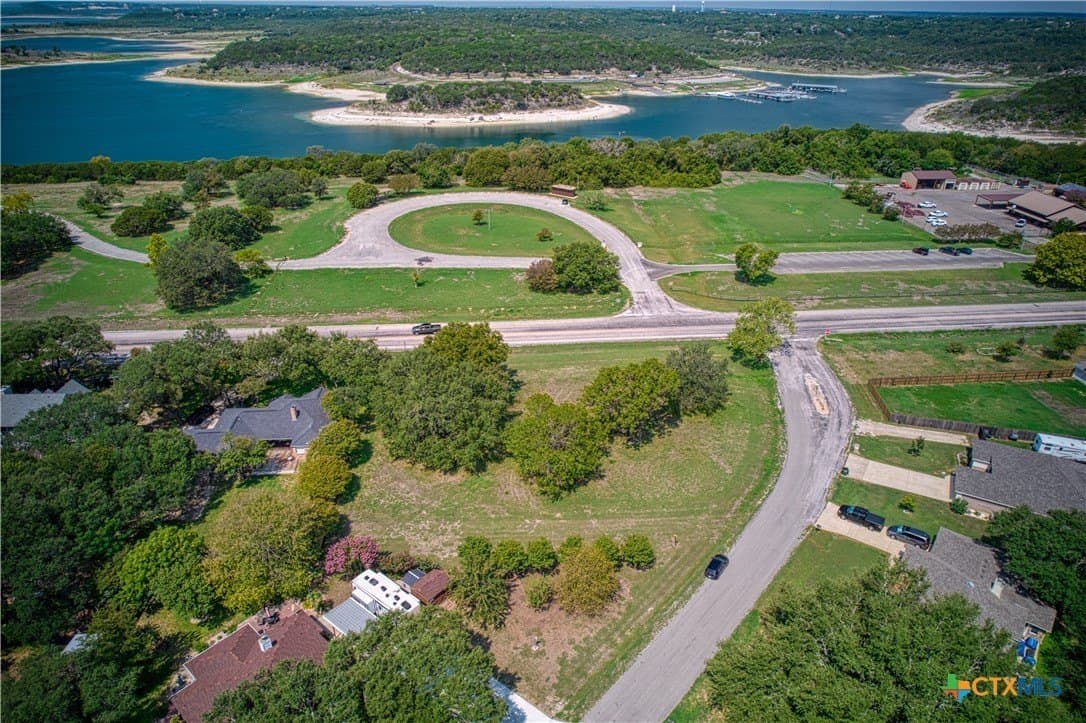 0.7 acres in Bell County - photo 2