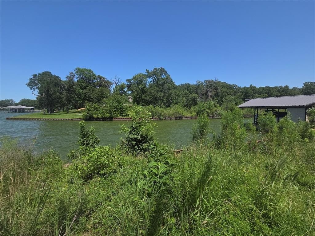 1 acres in Navarro County - photo 6