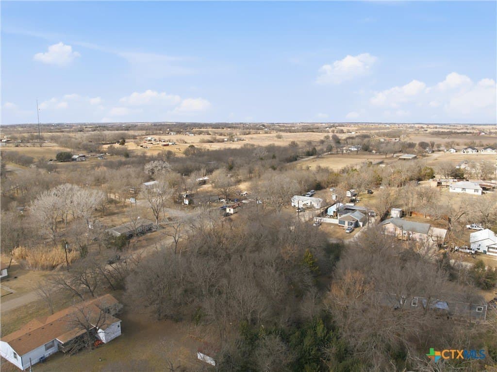 0.76 acres in McLennan County - photo 9