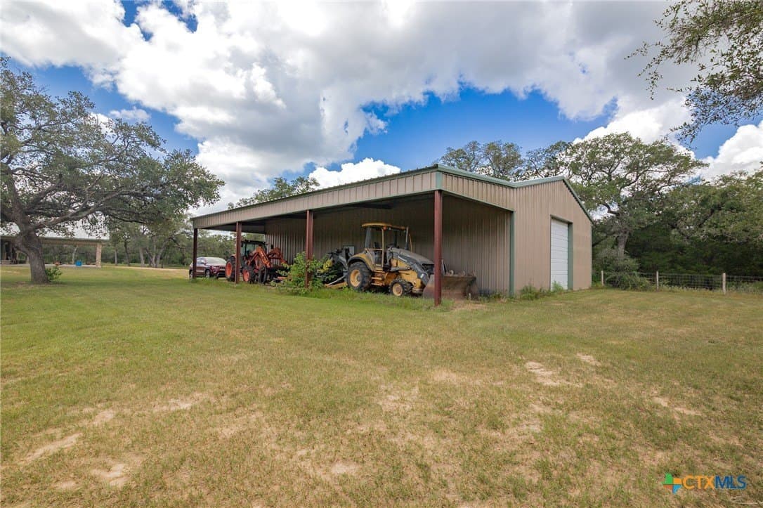 193 acres in Lavaca County - photo 13