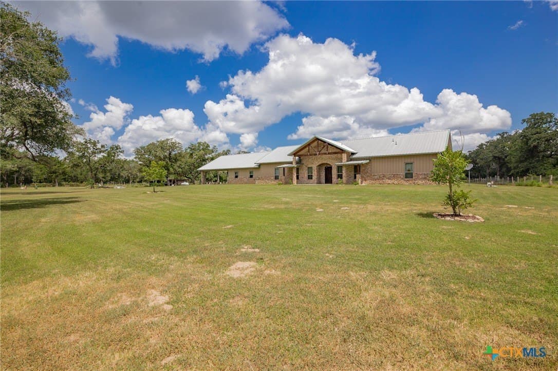 193 acres in Lavaca County - photo 6