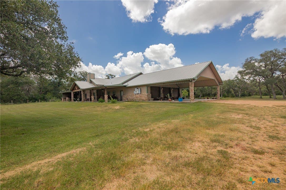 193 acres in Lavaca County - photo 3