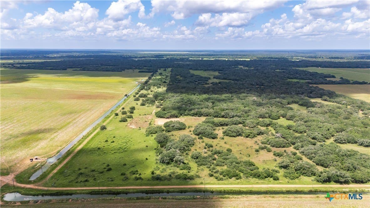 193 acres in Lavaca County - photo 46