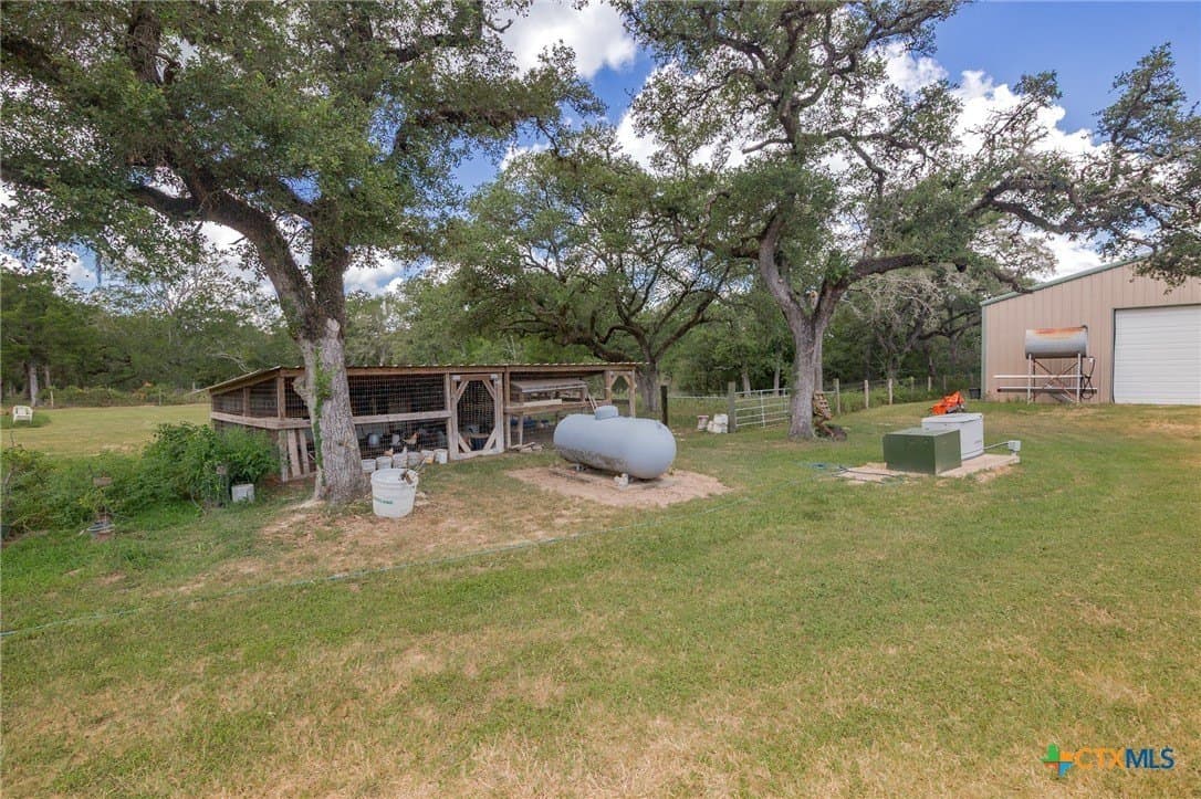 193 acres in Lavaca County - photo 10