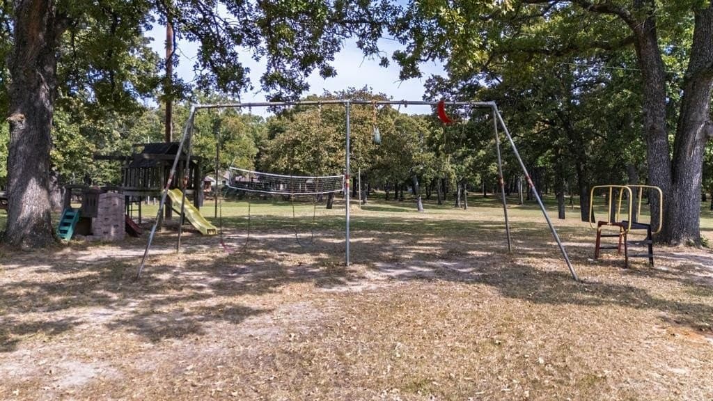 0.35 acres in Hunt County - photo 14