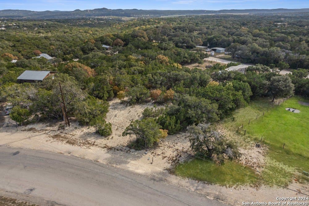 0.22 acres in Bandera County - photo 3
