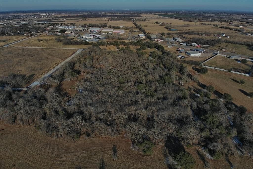 5 acres in Hill County - photo 9