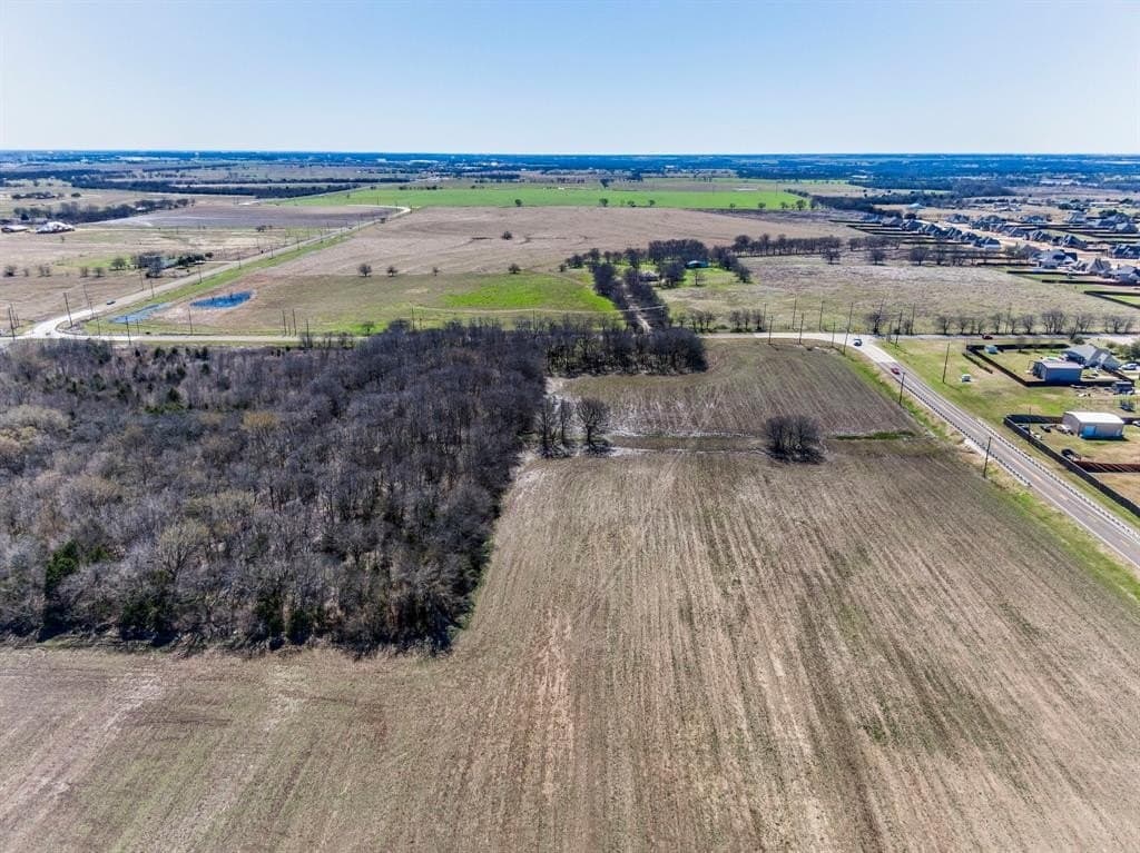 10.02 acres in Ellis County - photo 4