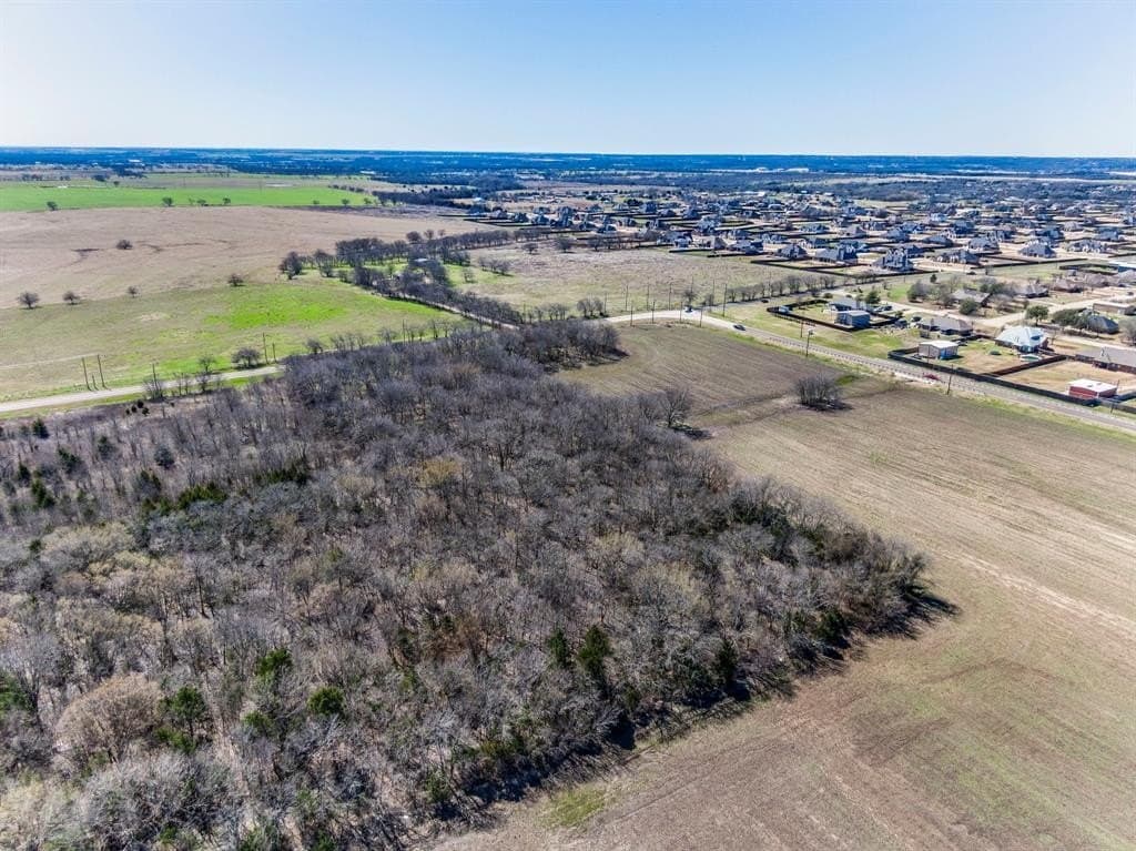 10.02 acres in Ellis County - photo 3