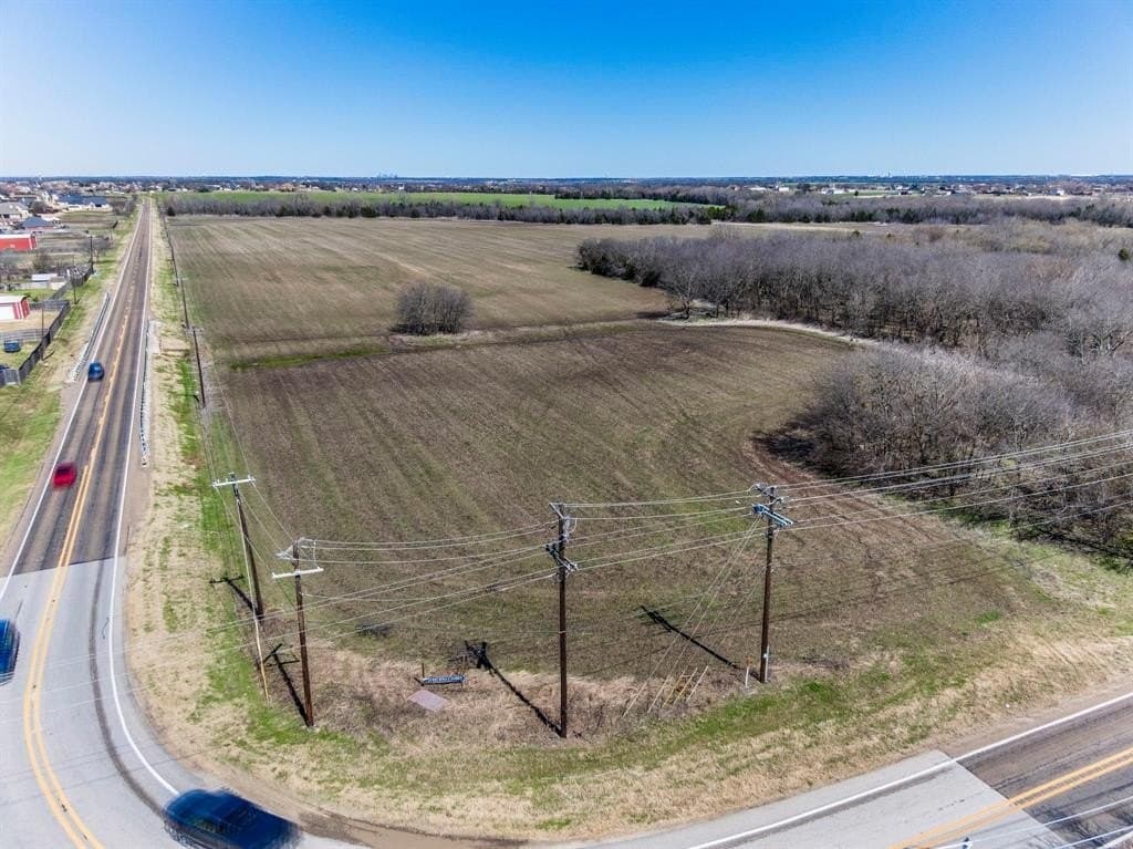10.02 acres in Ellis County - photo 10