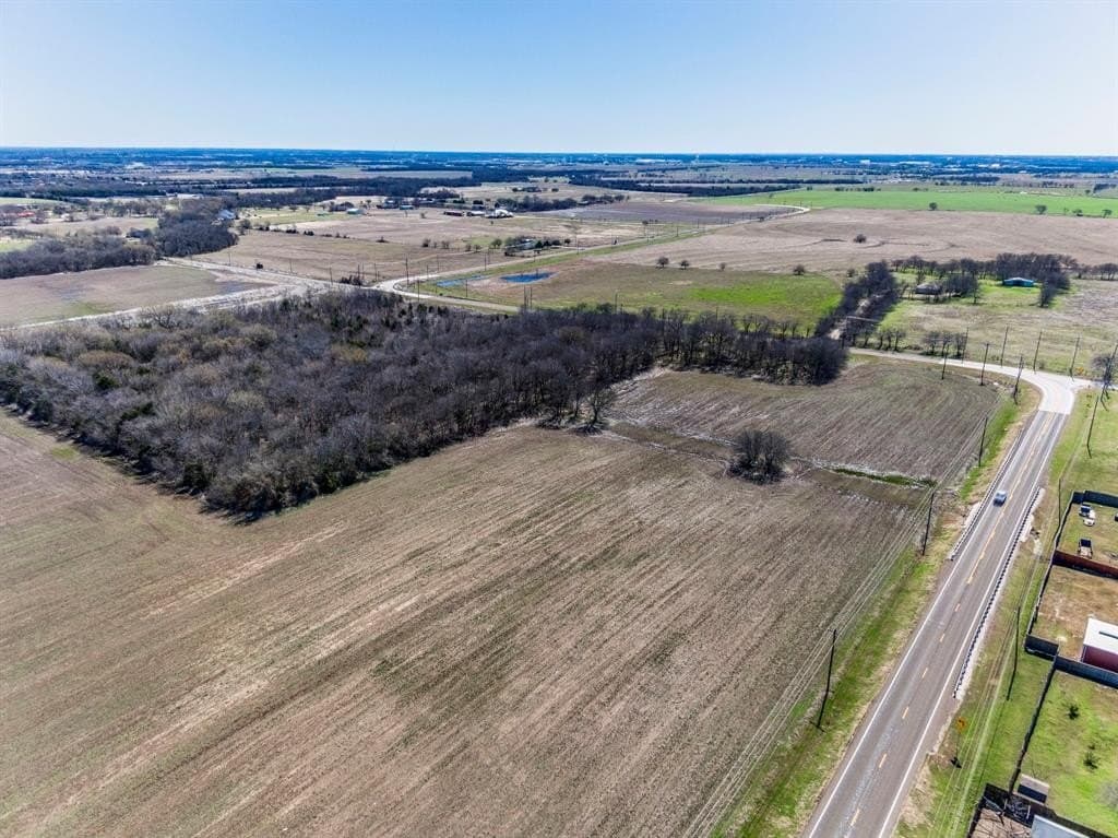 10.02 acres in Ellis County - photo 5