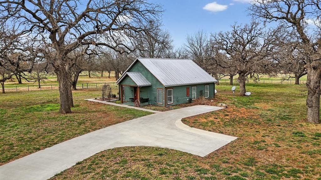 165.7 acres in Montague County - photo 20