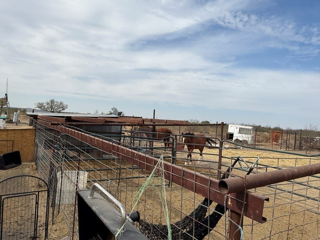 418 acres in Maverick County - photo 27