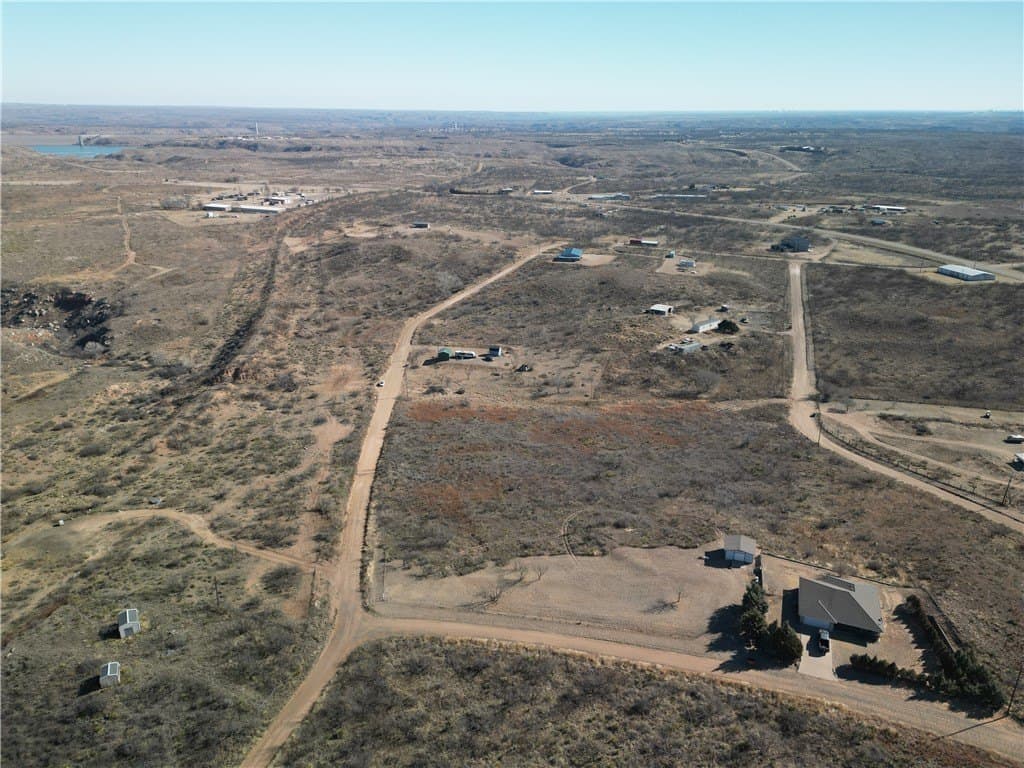 0.94 acres in Hutchinson County - photo 30