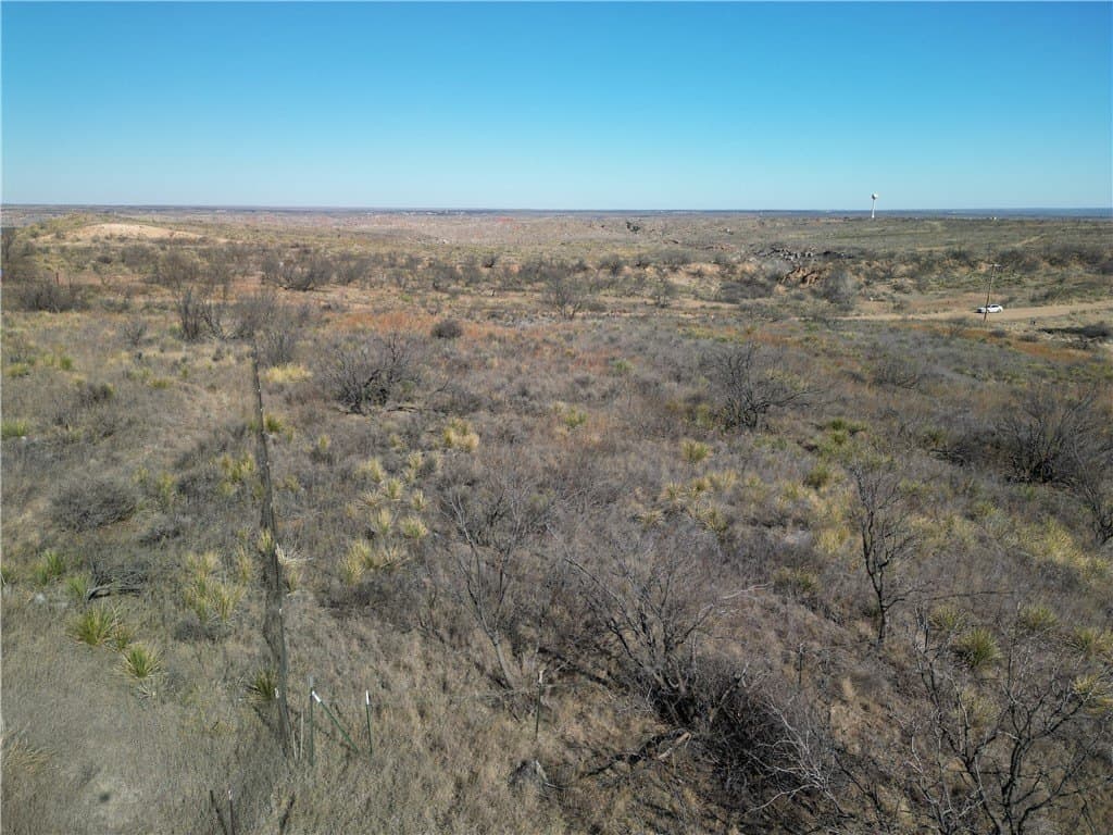 0.94 acres in Hutchinson County - photo 27