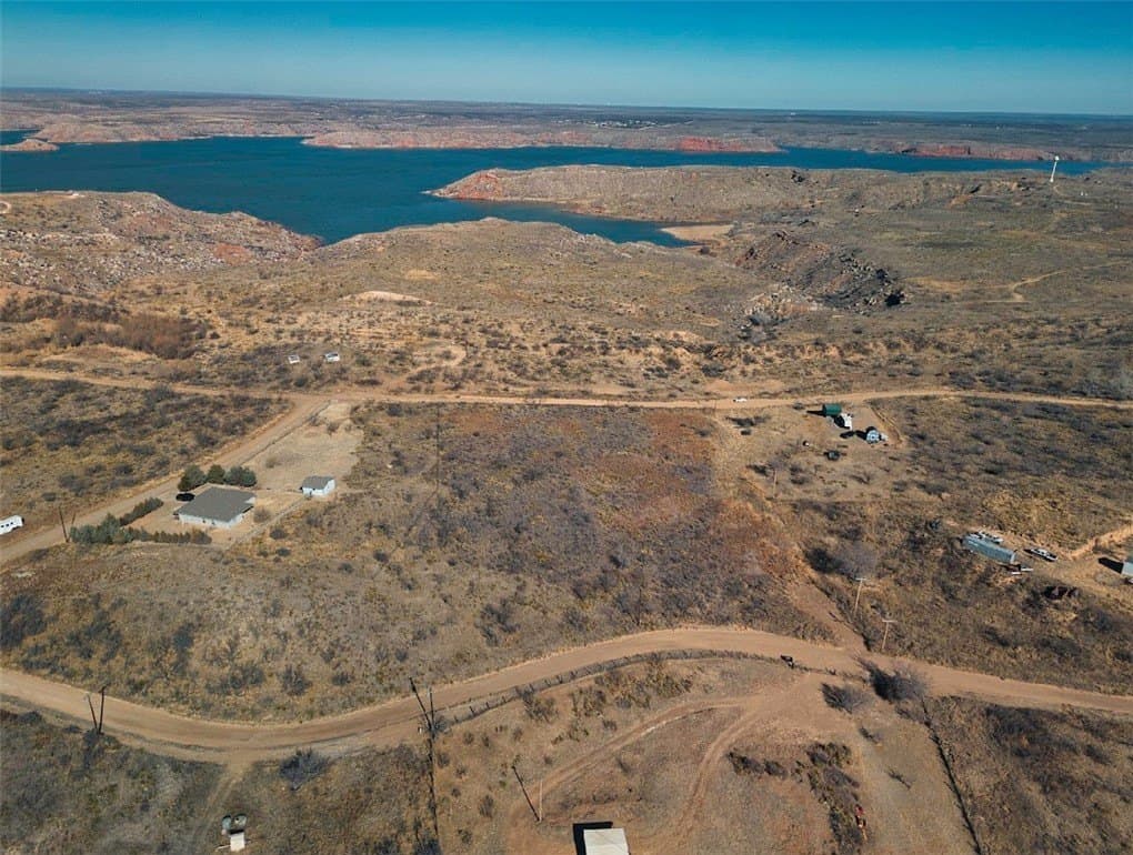 0.94 acres in Hutchinson County - photo 5