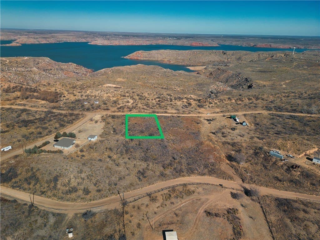 0.94 acres in Hutchinson County - photo 20
