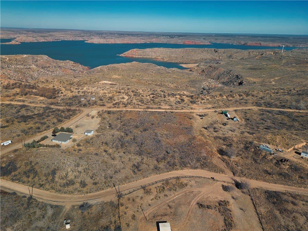 0.94 acres in Hutchinson County - photo 10