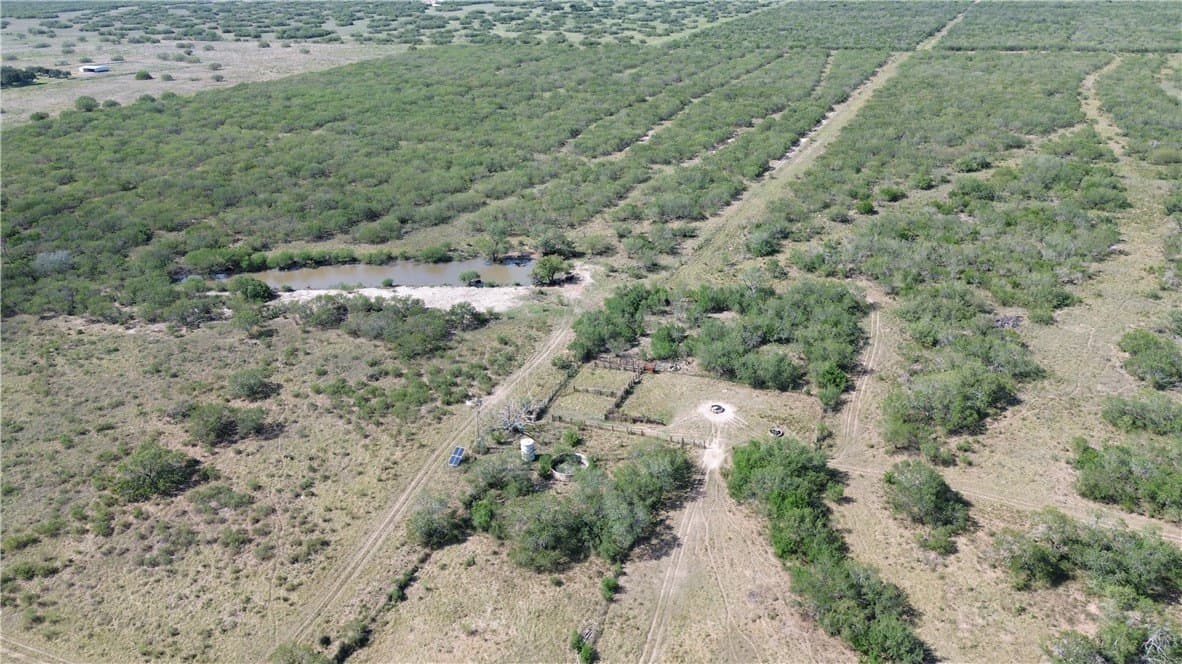 408.58 acres in Jim Wells County - photo 10