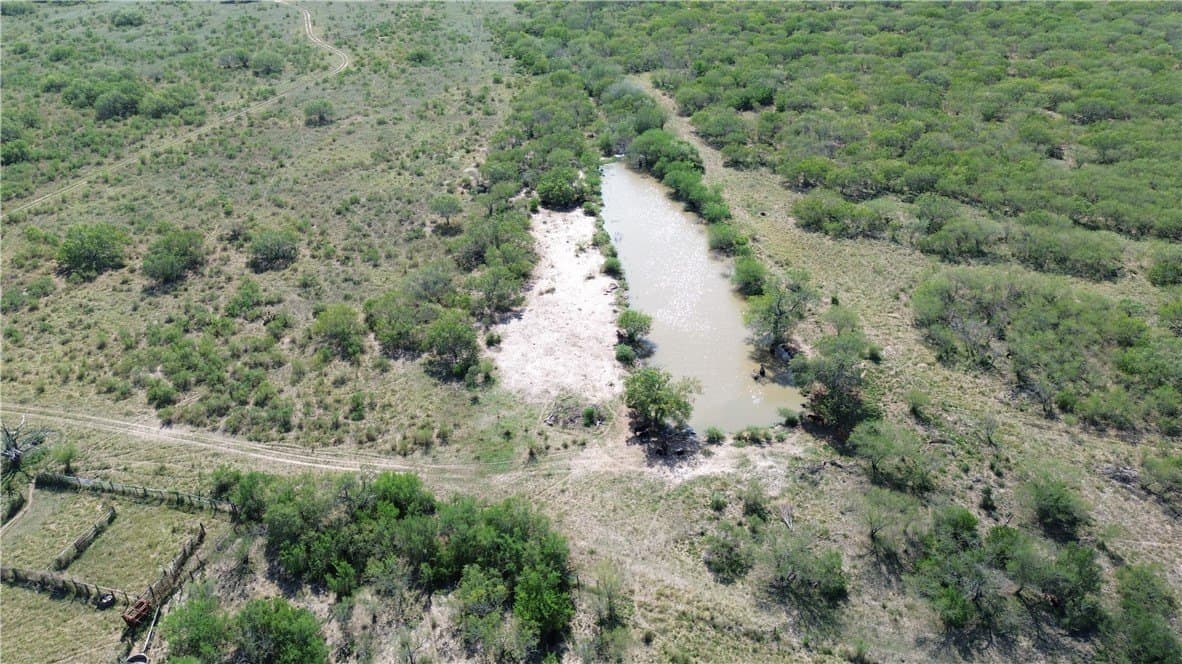 408.58 acres in Jim Wells County - photo 20