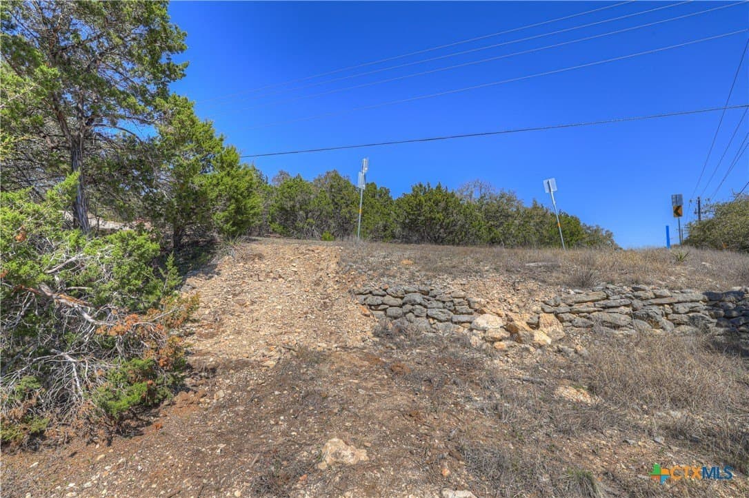 3.09 acres in Comal County - photo 7