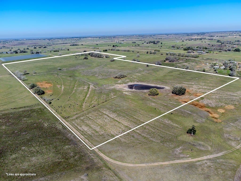 81.44 acres in Lavaca County - photo 2
