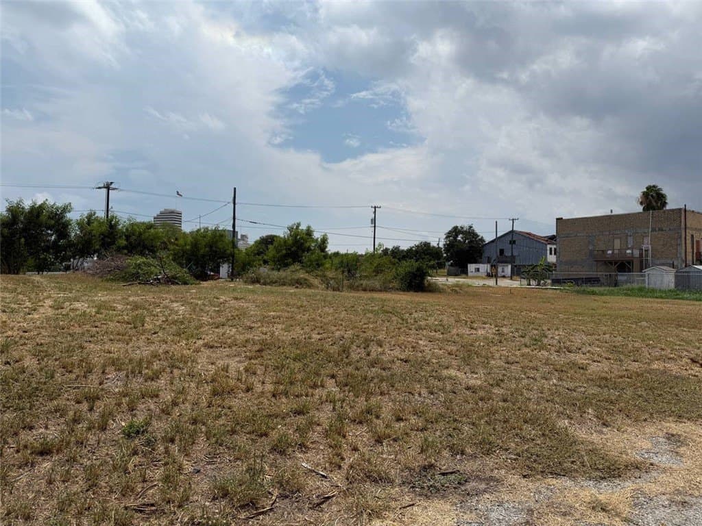 1428 San Luis Street lot: 4