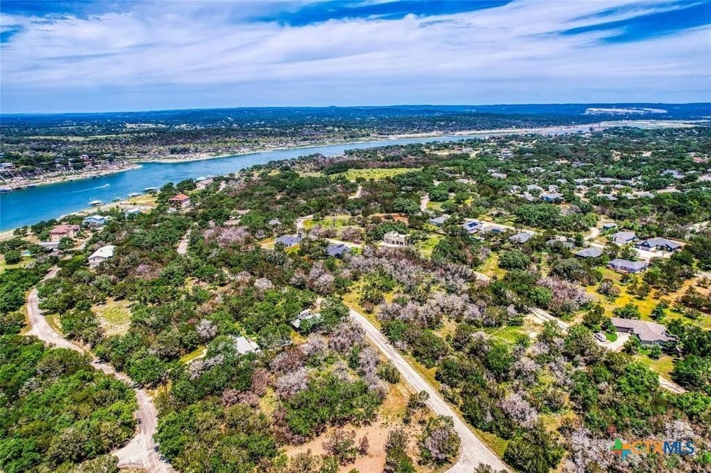 0.25 acres in Travis County - photo 7
