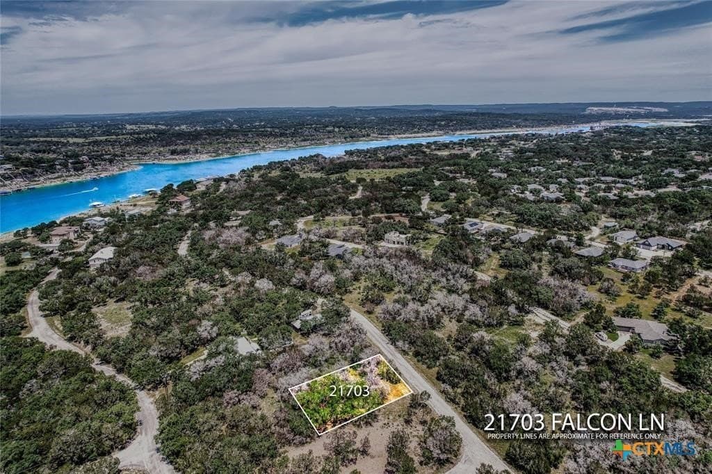0.25 acres in Travis County - photo 6