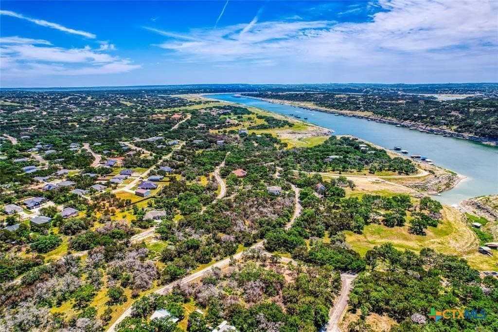 0.25 acres in Travis County - photo 9