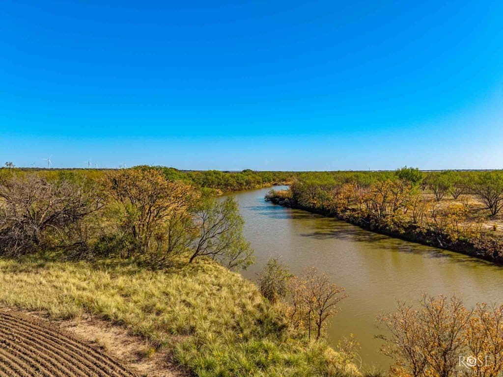 385 acres in Concho County - photo 4