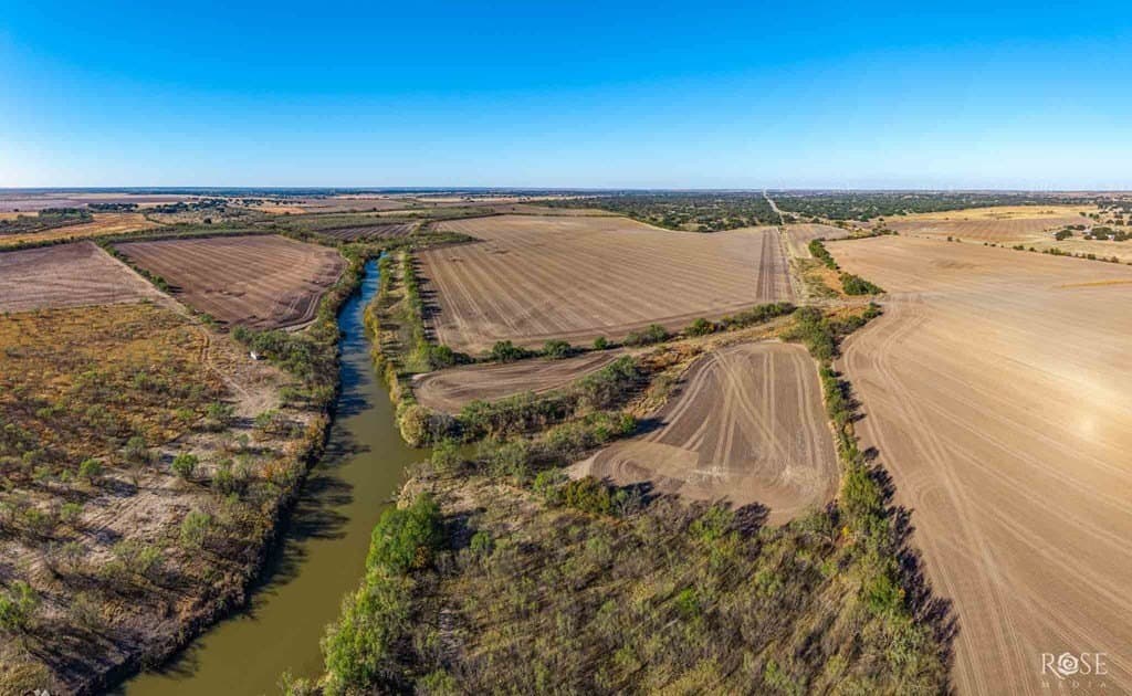 385 acres in Concho County - photo 2
