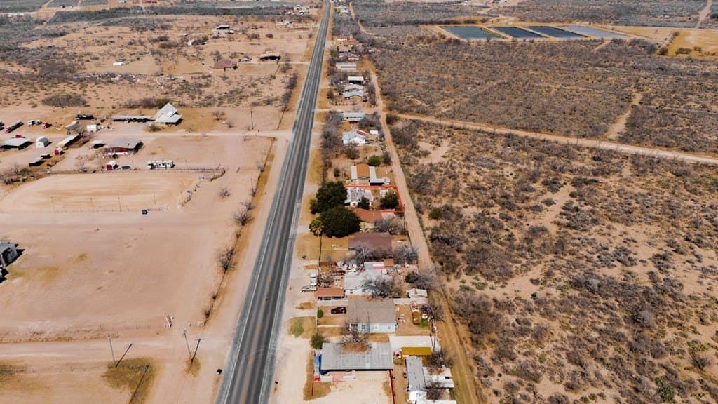 7,000 acres in Maverick County - photo 8