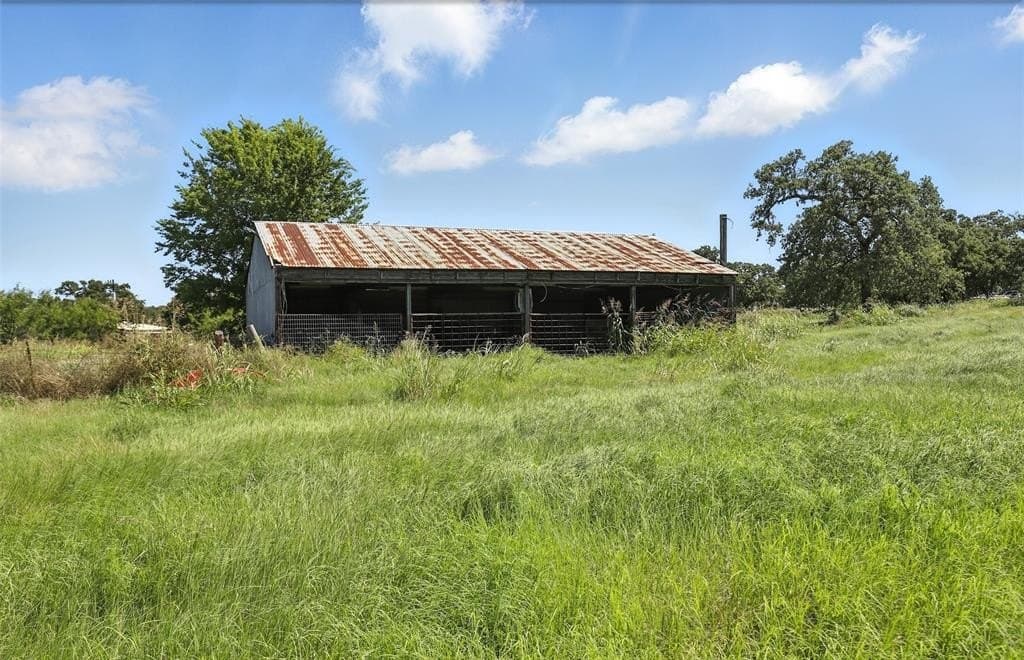 34.34 acres in Johnson County - photo 2