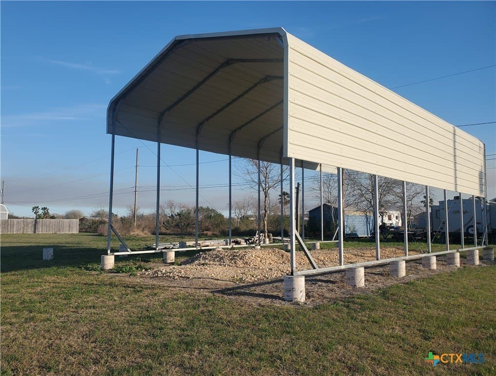 709-711 W OAKLAND Avenue lot: 7, 8