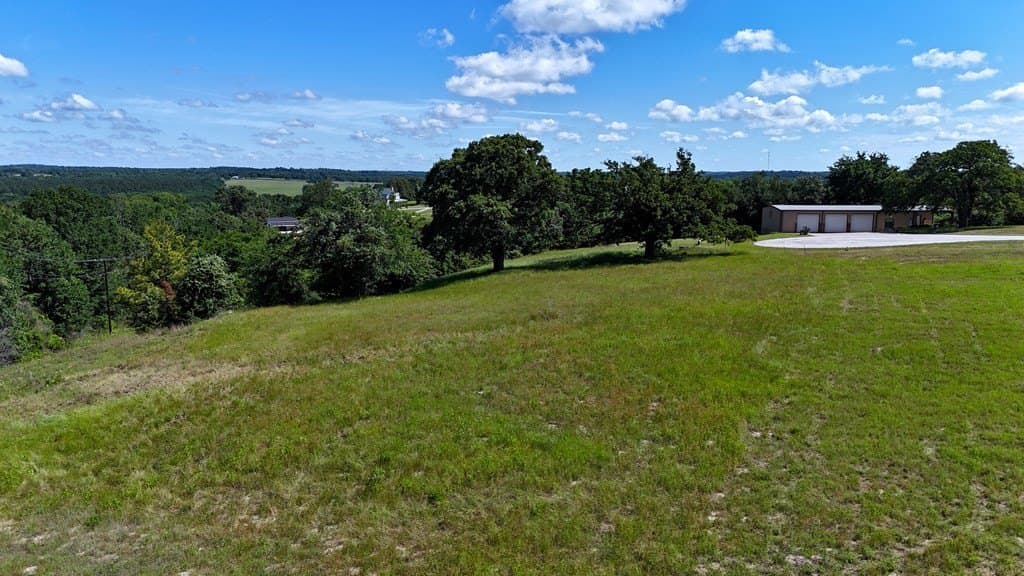 1.02 acres in Henderson County - photo 9