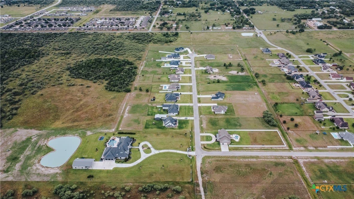 1.06 acres in Victoria County - photo 3