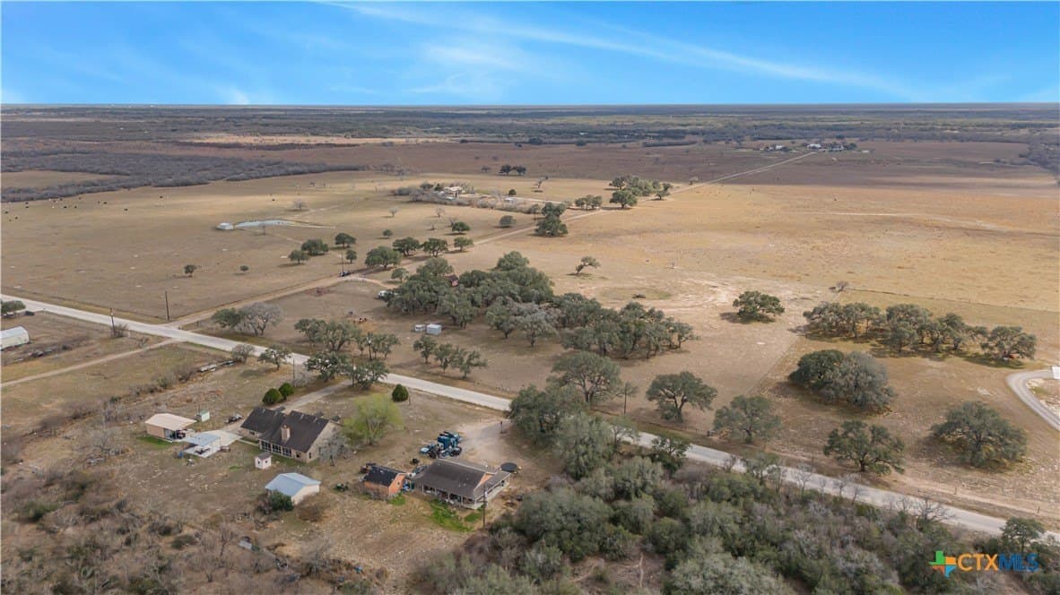 10 acres in Goliad County - photo 23