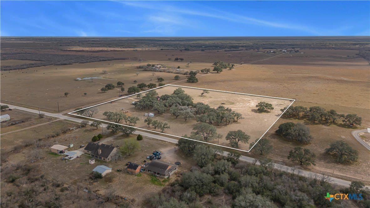10 acres in Goliad County - photo 31
