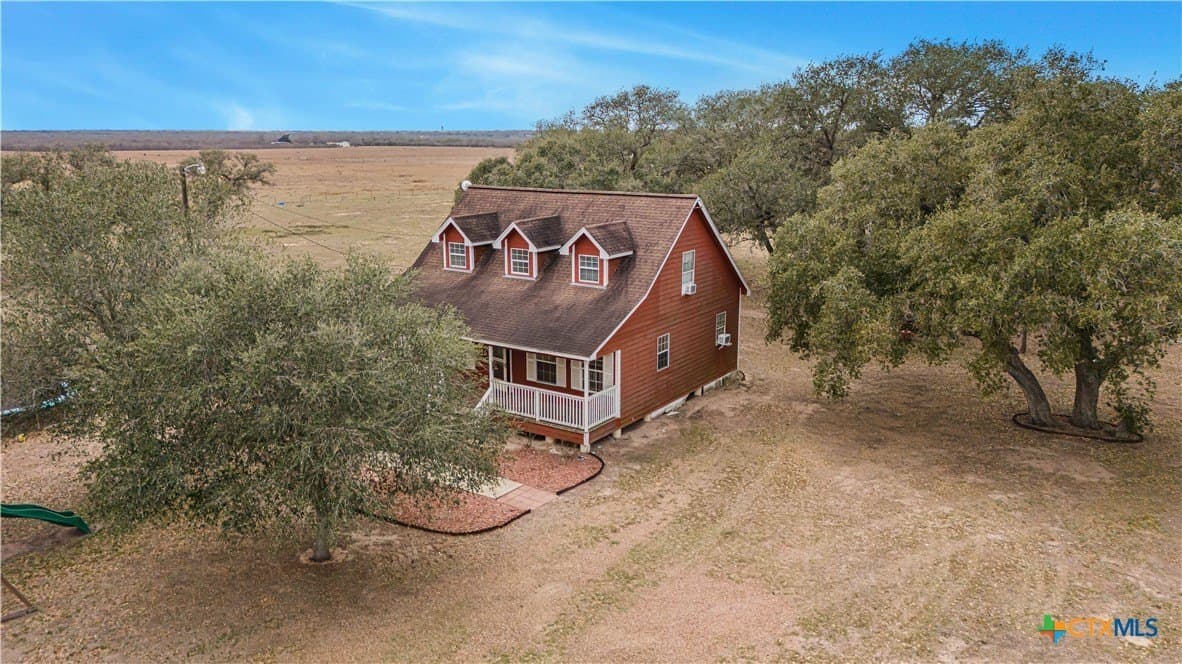 10 acres in Goliad County - photo 37