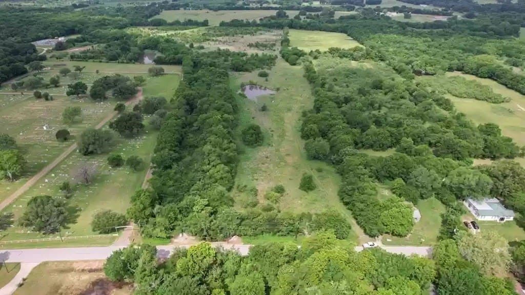 38.5 acres in Kaufman County - photo 2