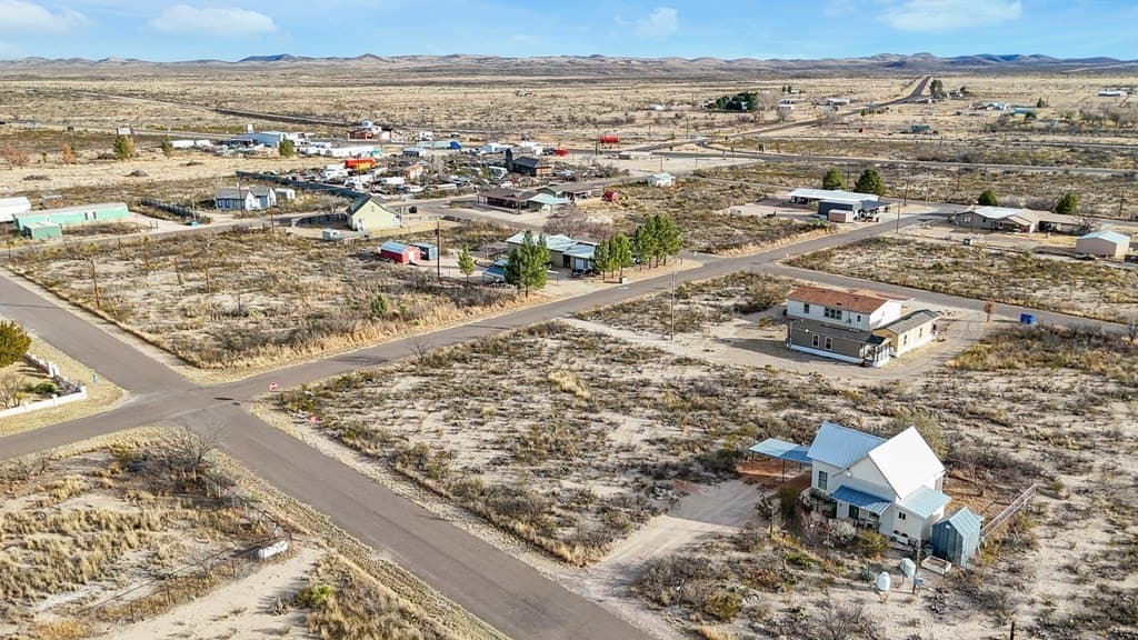 0.48 acres in Brewster County - photo 4