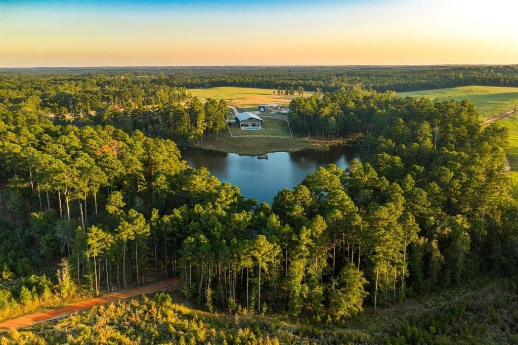 10326 County Road 3112 N