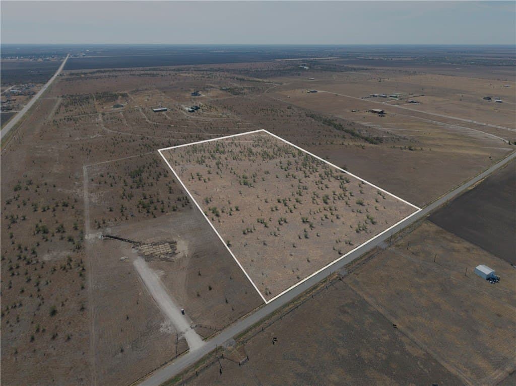 20.2 acres in Nueces County - photo 4