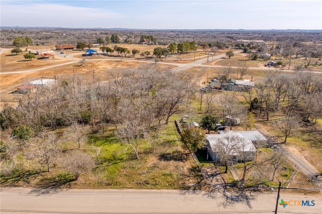 0.32 acres in Caldwell County - photo 2