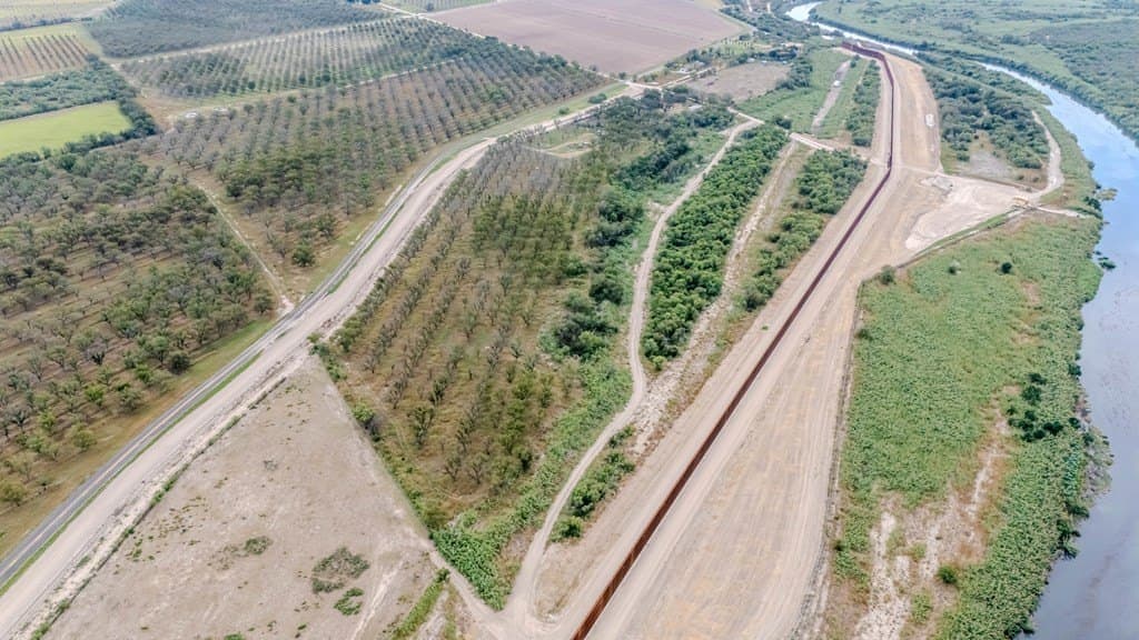 15 acres in Maverick County - photo 2