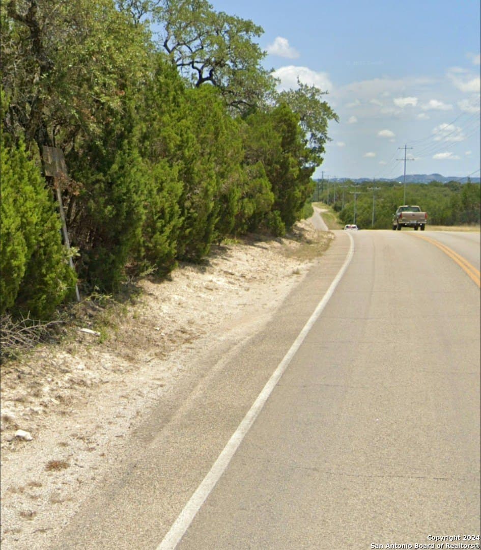 1.23 acres in Comal County - photo 2